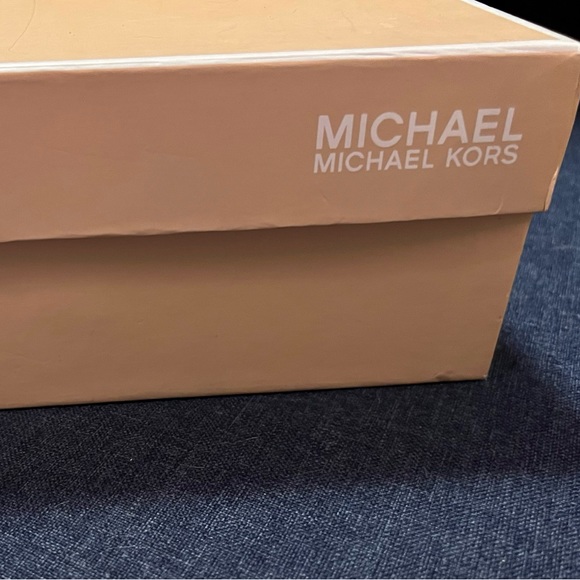 NWT Michael Kors black Suede open-toe heels - Picture 6 of 8